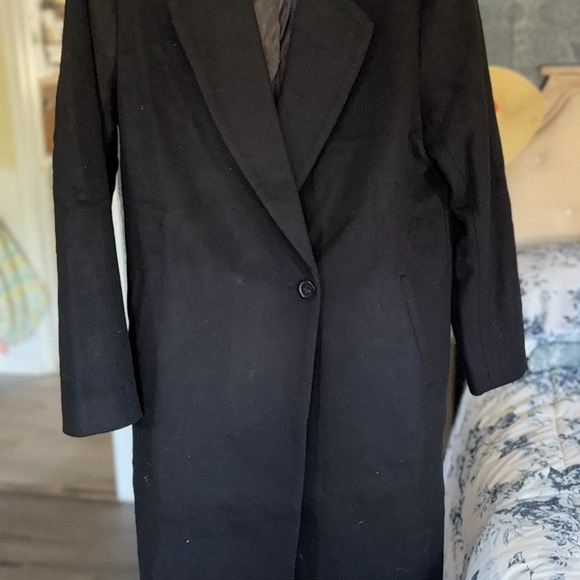 Quince Italian Wool Classic Single-Breasted Coat-Size Medium - Picture 5 of 7